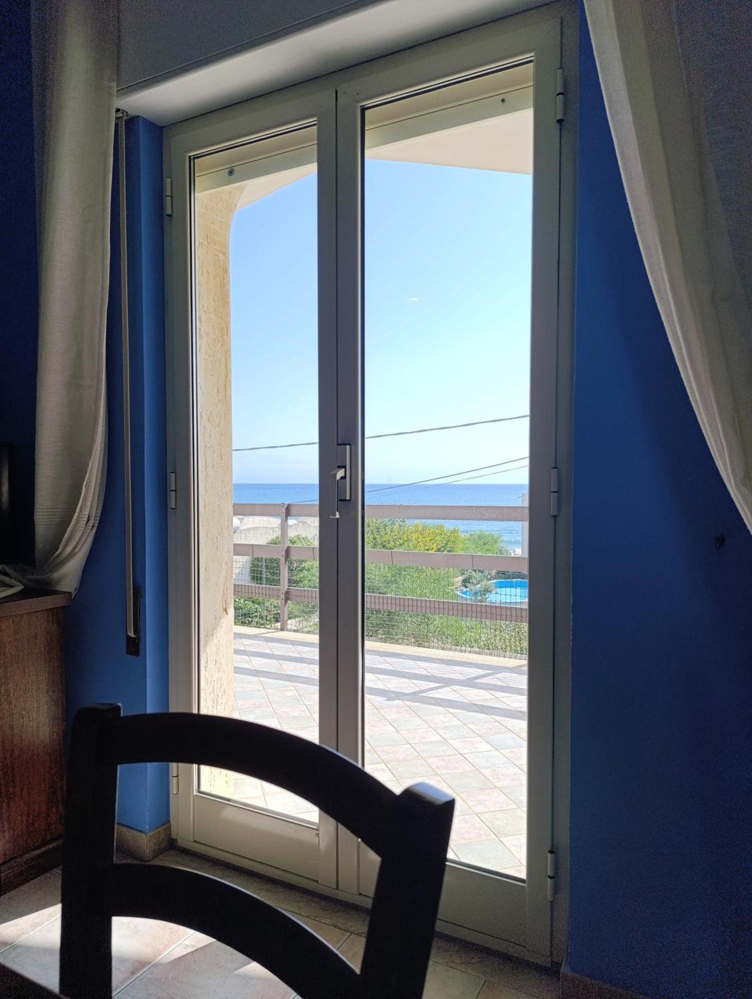 Tra Cielo E Mare - Spiaggia San Lorenzo 瑞塔尼 外观 照片